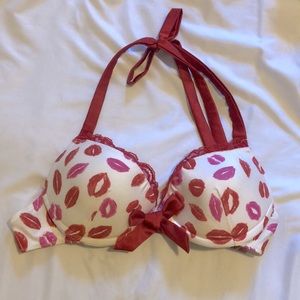 Beach bunny kiss bikini top